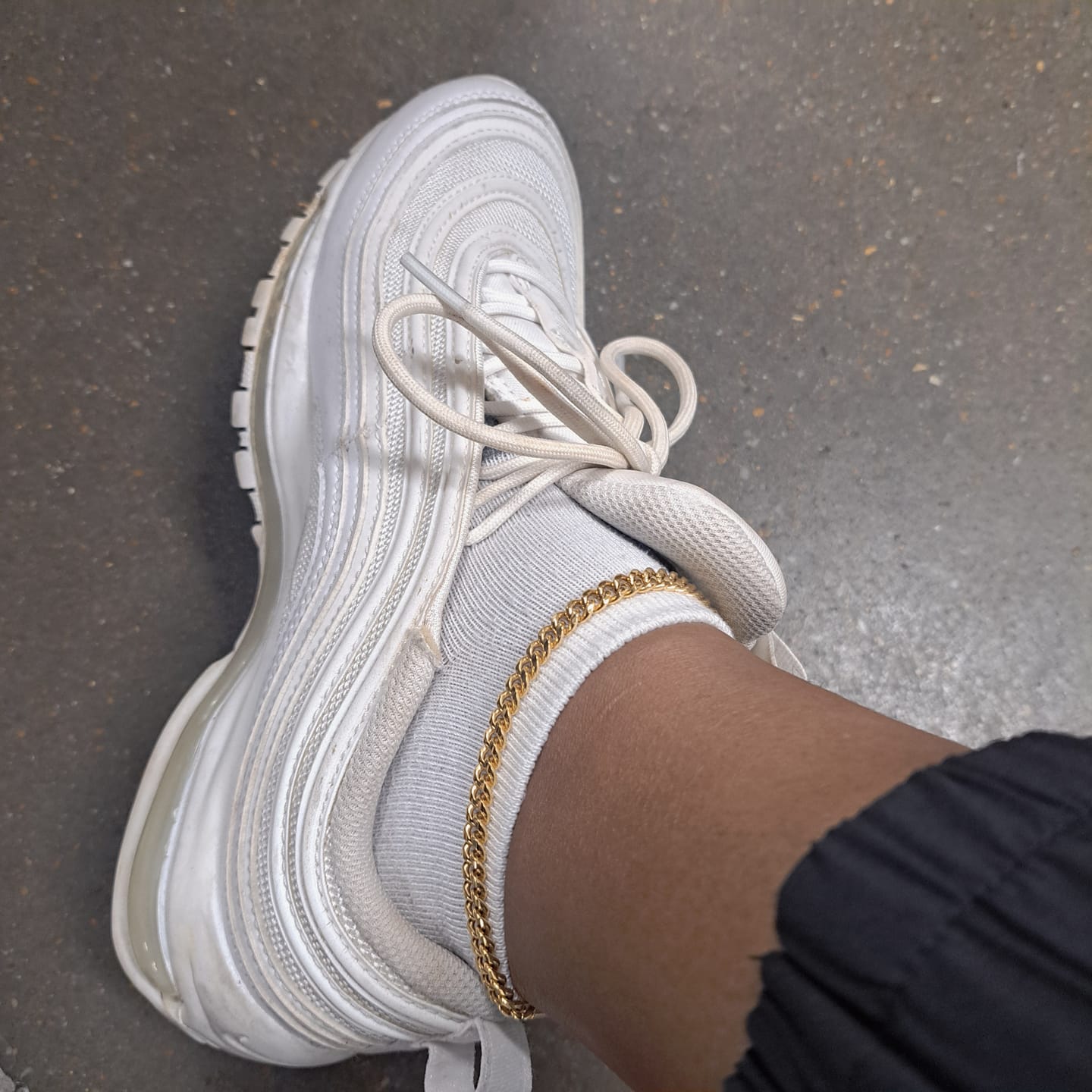 Customer photo review of Cuban Link Anklet