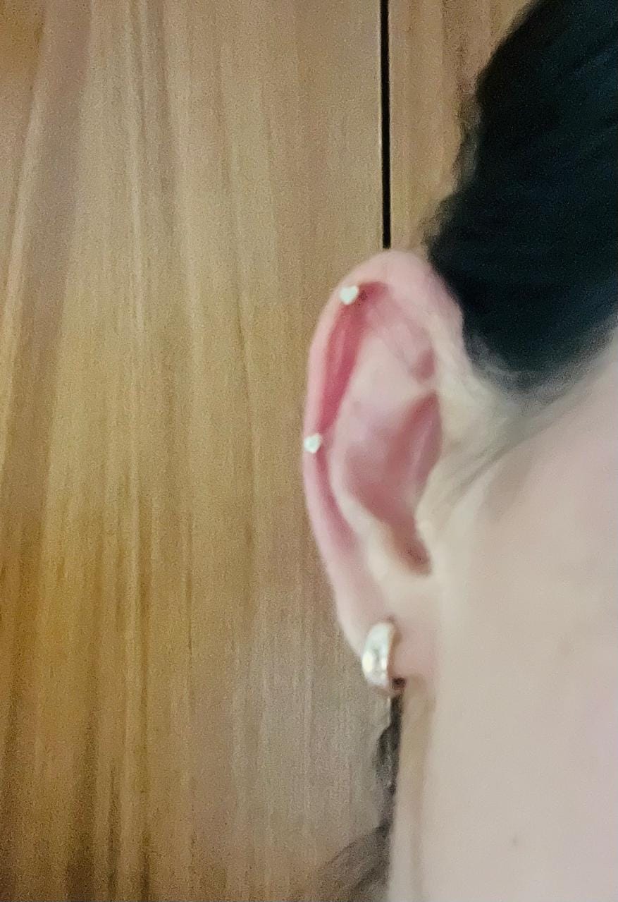Customer photo review of Piercing de Corazón Titanio 1ra Perforación