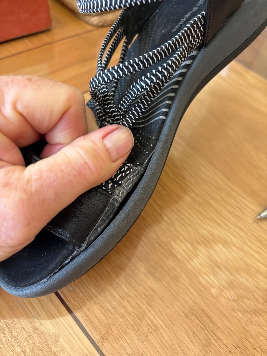 Customer photo review of Black Susanna Sandals