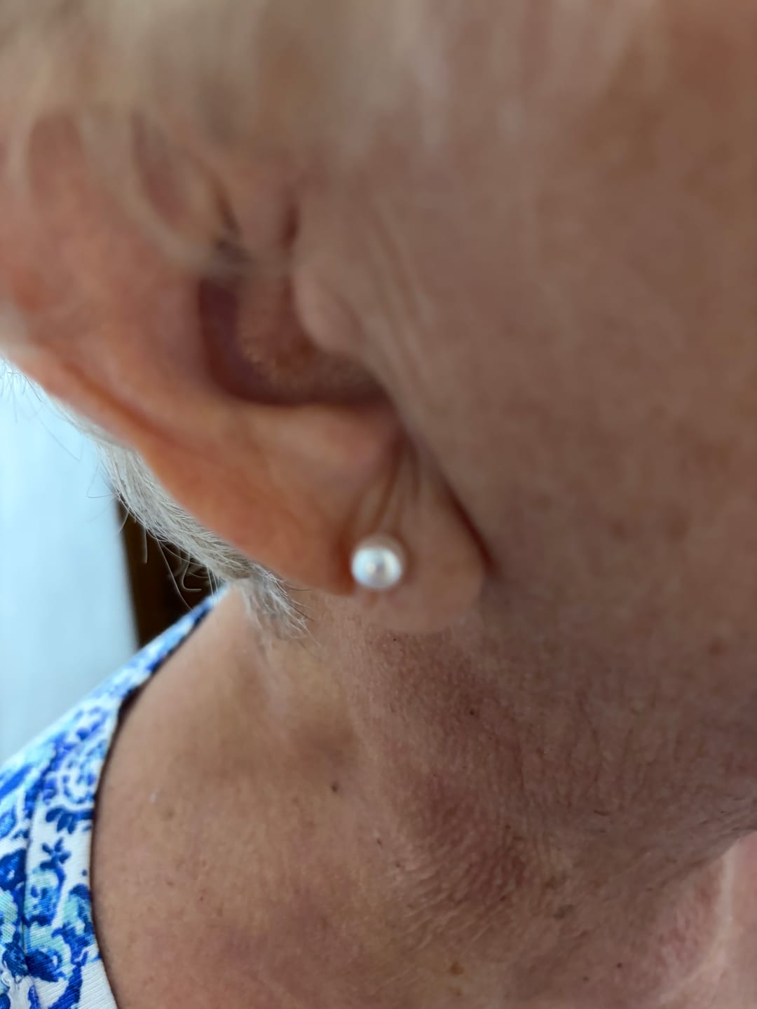 Customer photo review of Faux Pearl Studs Hypoallergenic Earrings for Sensitive Ears with Plastic Posts