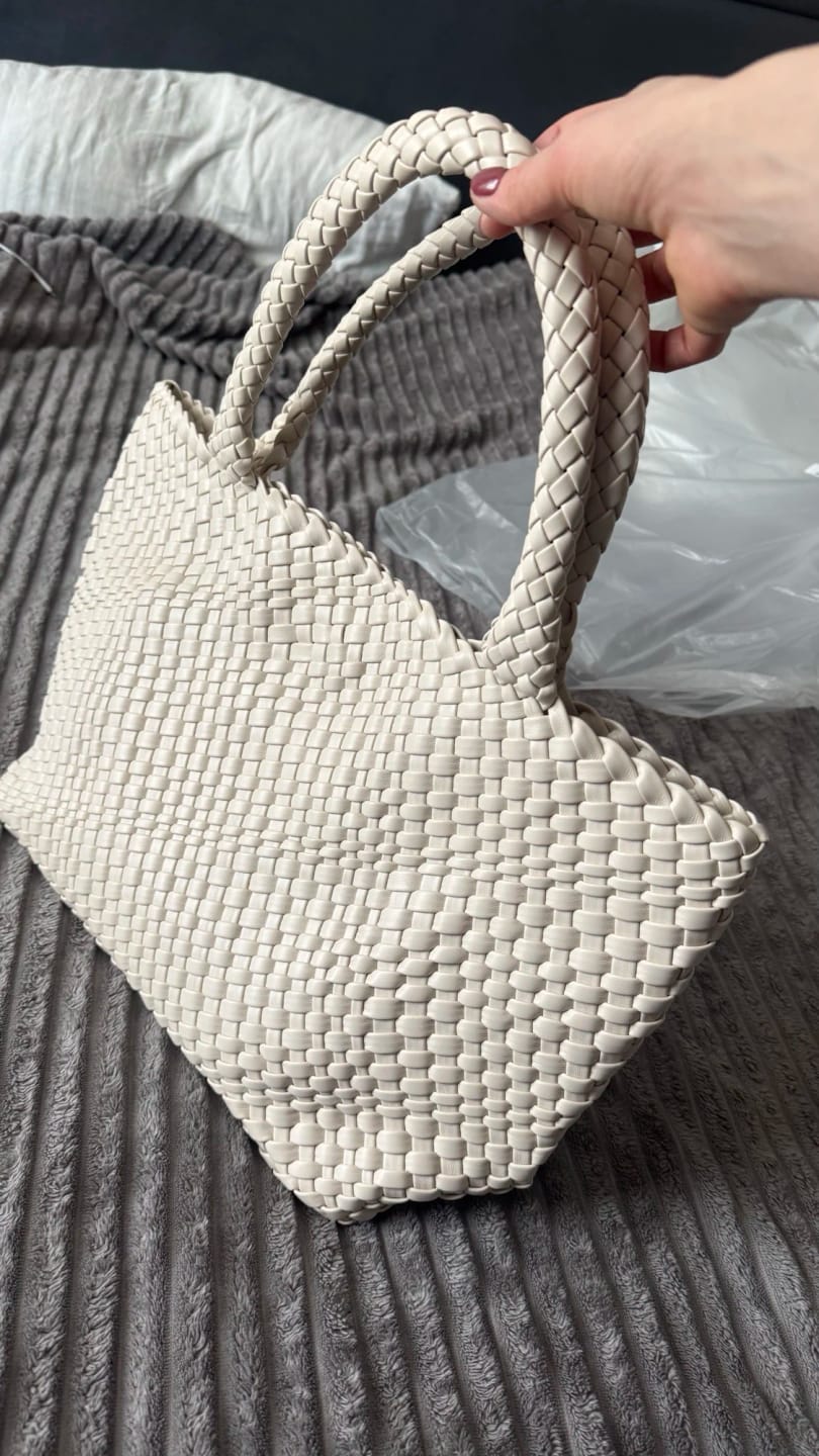 Customer photo review of Woven Tote Bag for Women With Large Capacity
