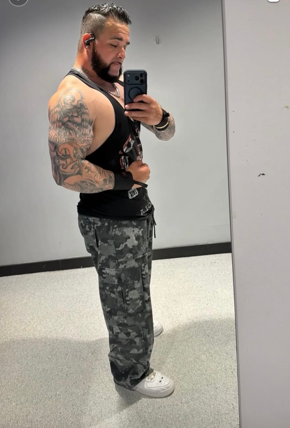 Customer photo review of 3062 - Gold's Glitch Stringers