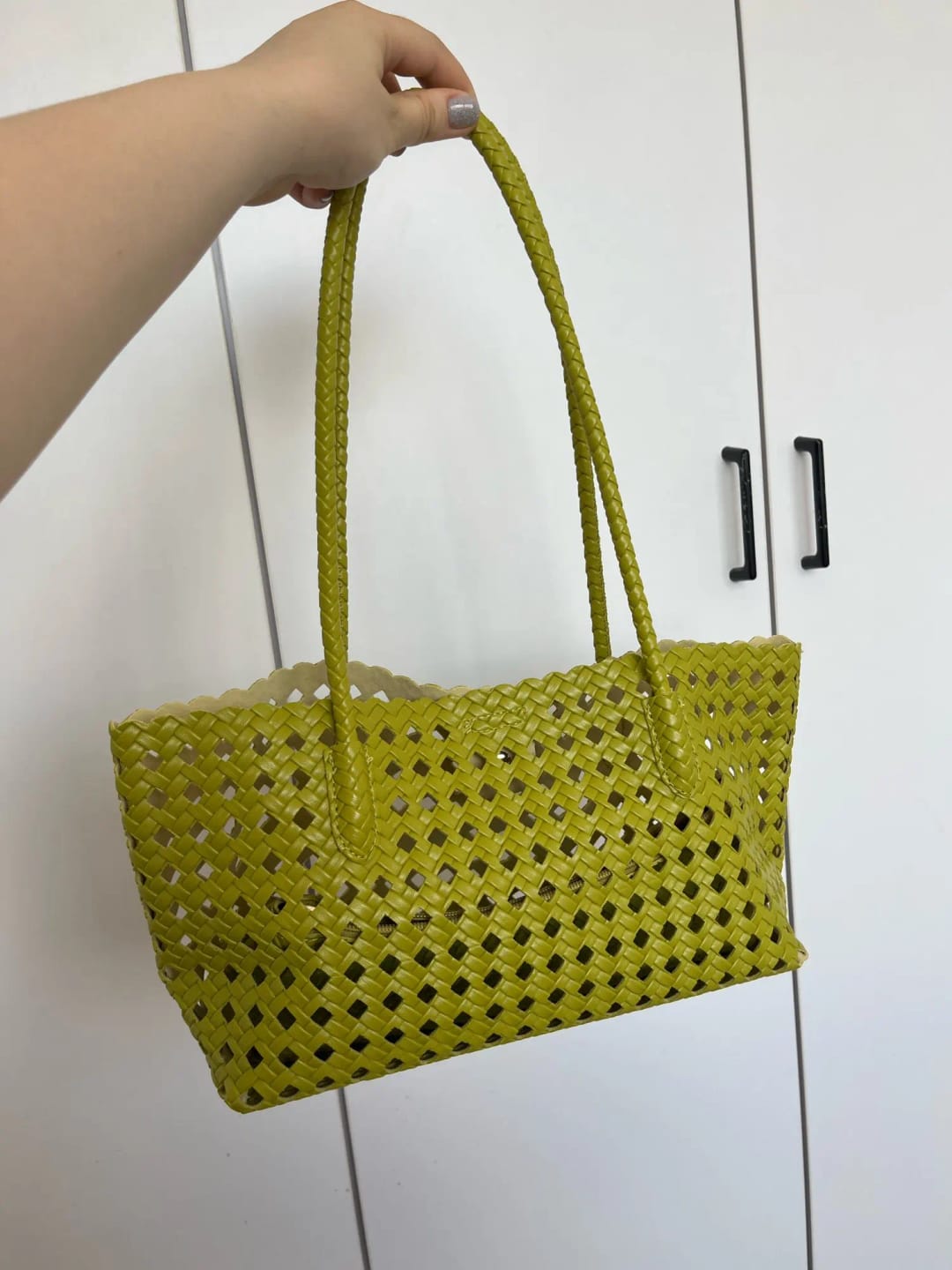 Customer photo review of Women’s Crochet Mesh Beach Bag