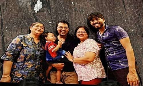 Customer photo review of Personalized Couple & Family Photo Caricature | Unique Gift for Anniversary, Birthday & Special Occasions