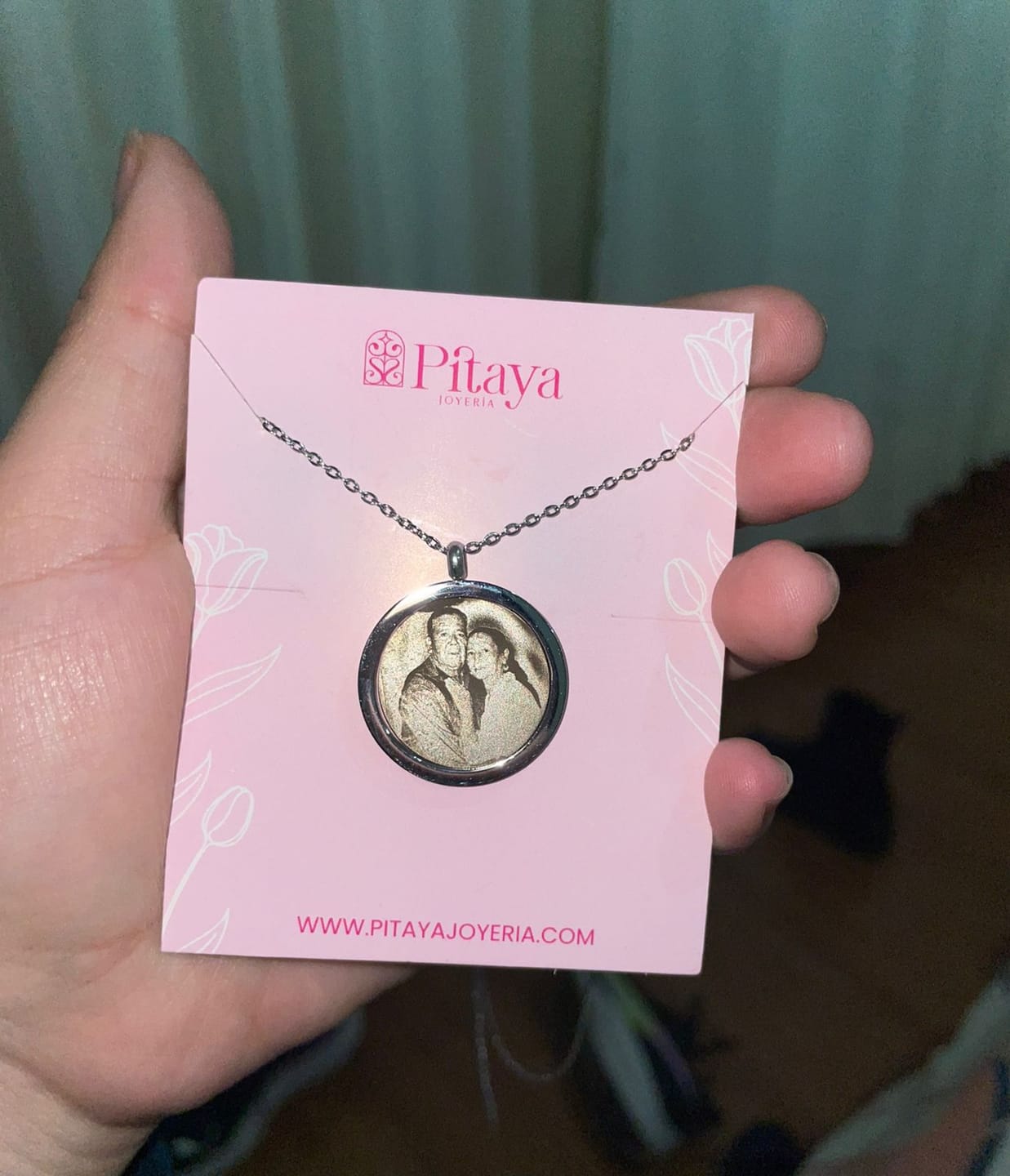 Customer photo review of Collar Memory  Personalizado