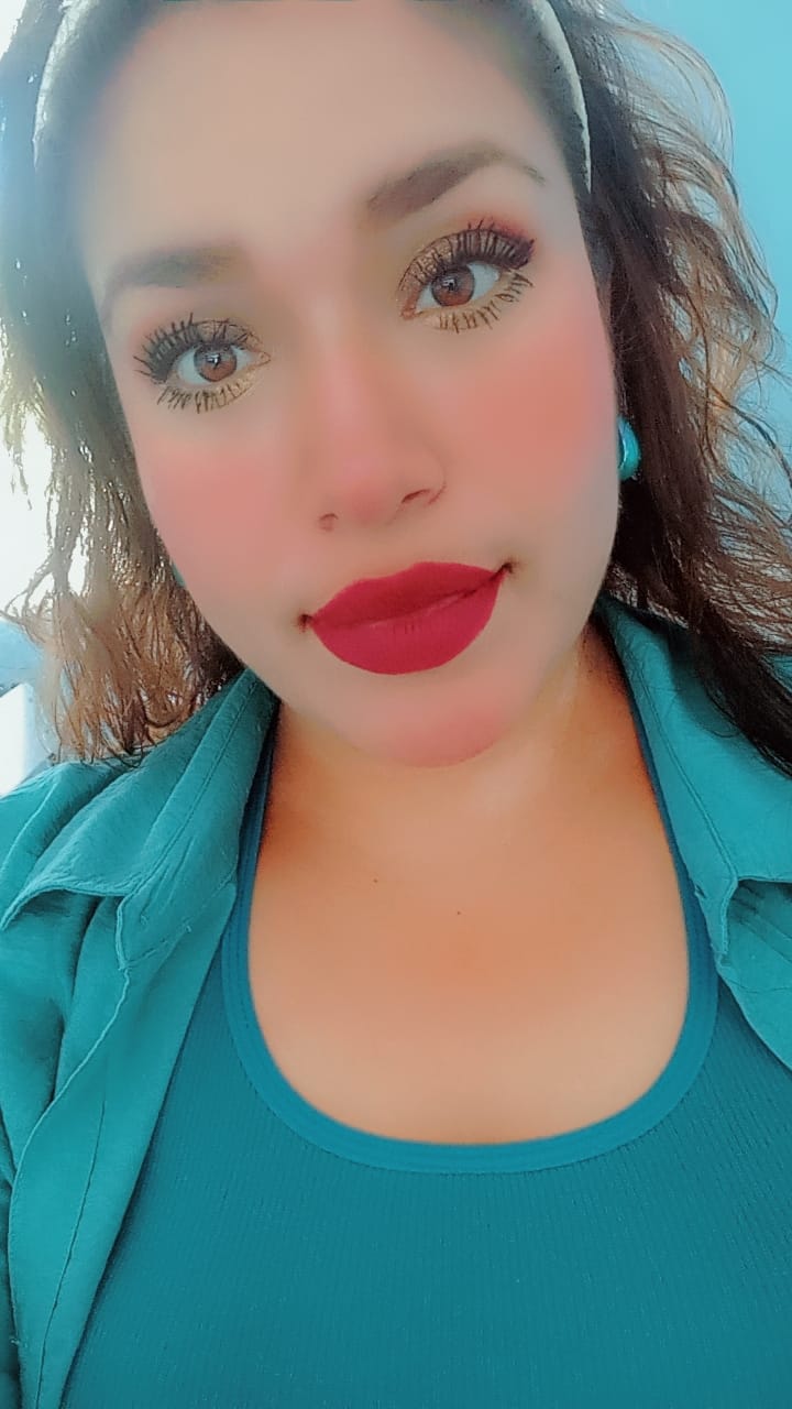 Customer photo review of Suero para pestañas y cejas