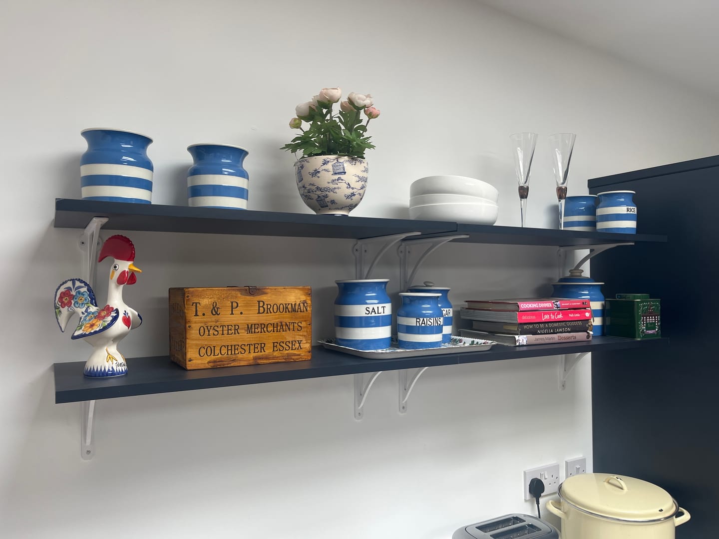 Customer photo review of 10 Inch Ironbridge Cast Iron Shelf Bracket