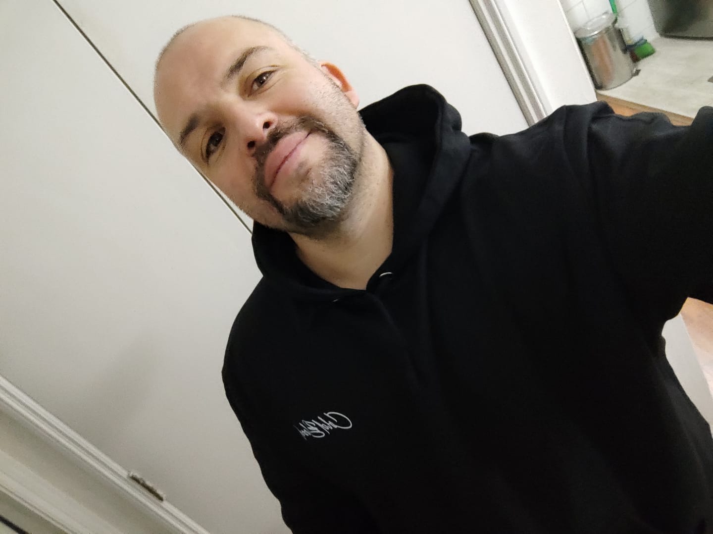Customer photo review of POLERON OVERSIZE CURSIVE BLACK