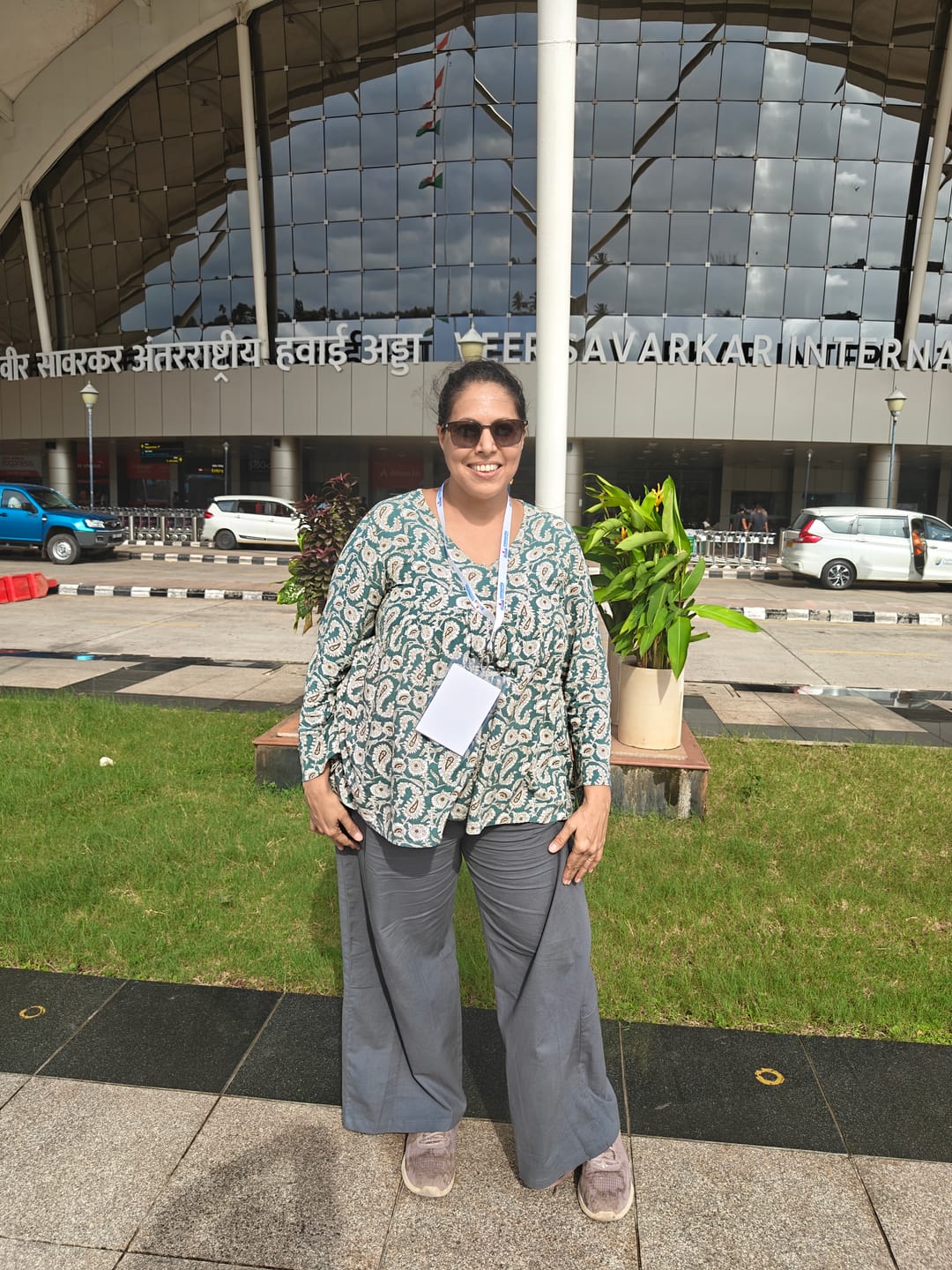 Customer photo review of Women German Grey Airy Linen Wide Leg Pant