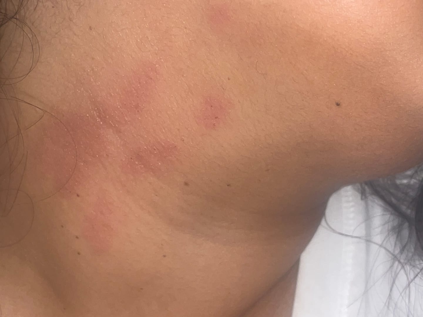 Customer photo review of Body Splash - Skin Smoothing Body Oil (Santal Driftwood) LUXURY SCENT