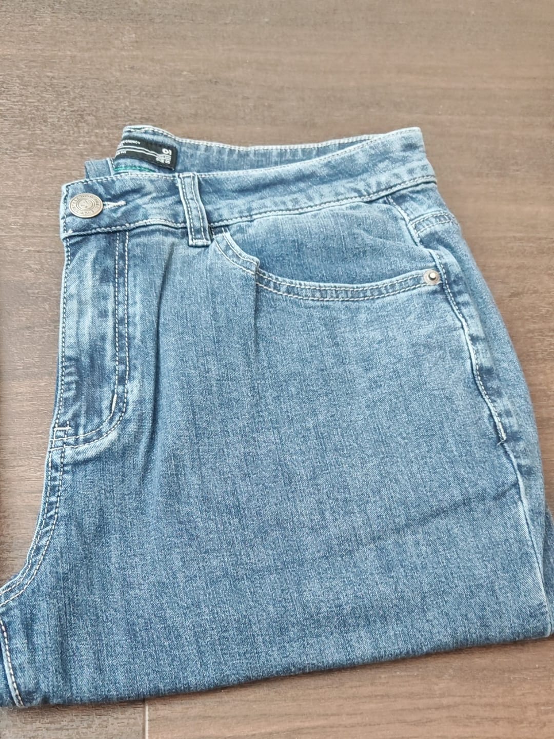 Customer photo review of Stretchable Lightweight Regular Fit Denim Jeans