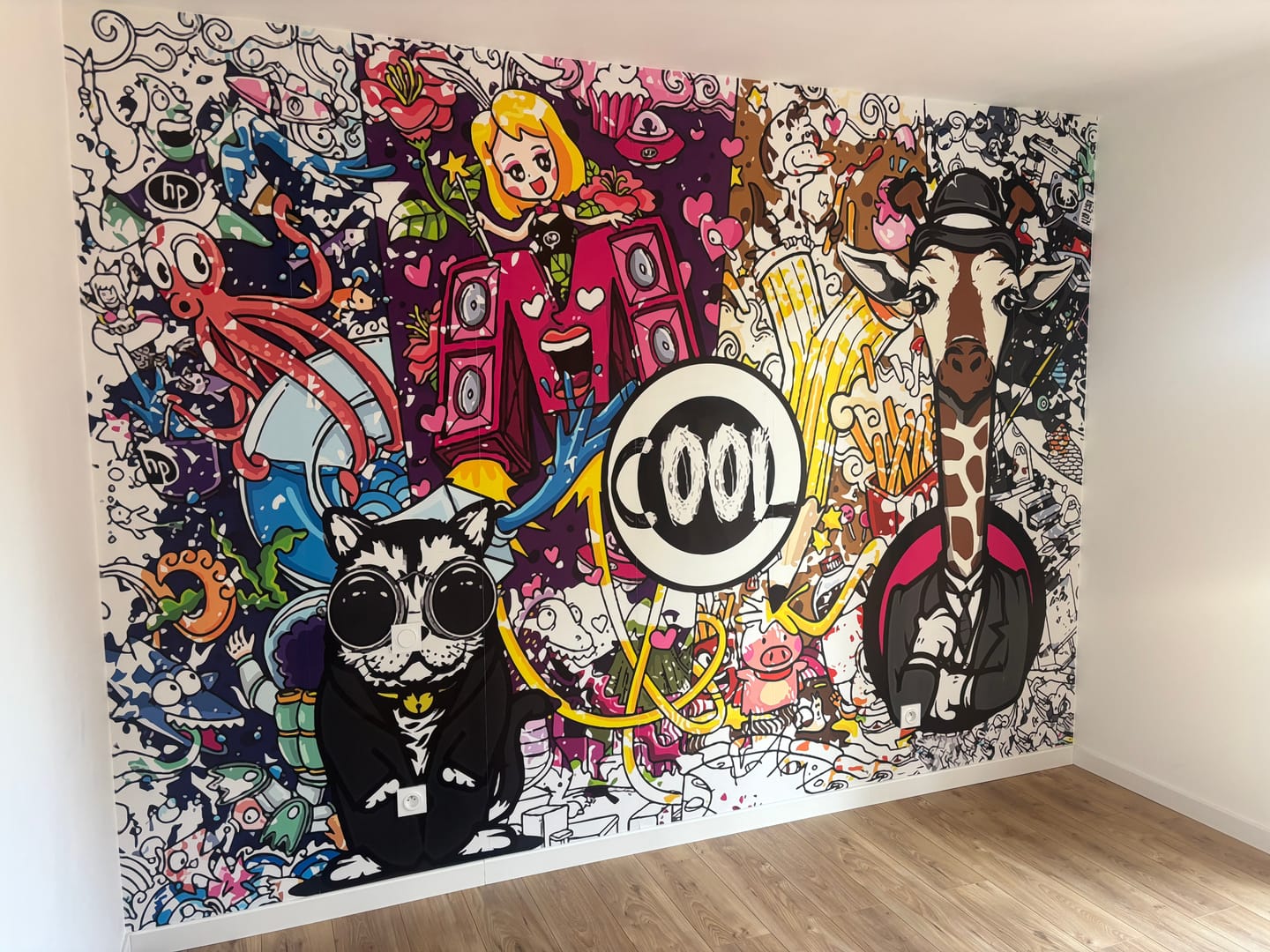 Customer photo review of Papier Peint Graffiti  Cool Ado