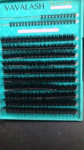Customer photo review of BOOOM Lash Clusters