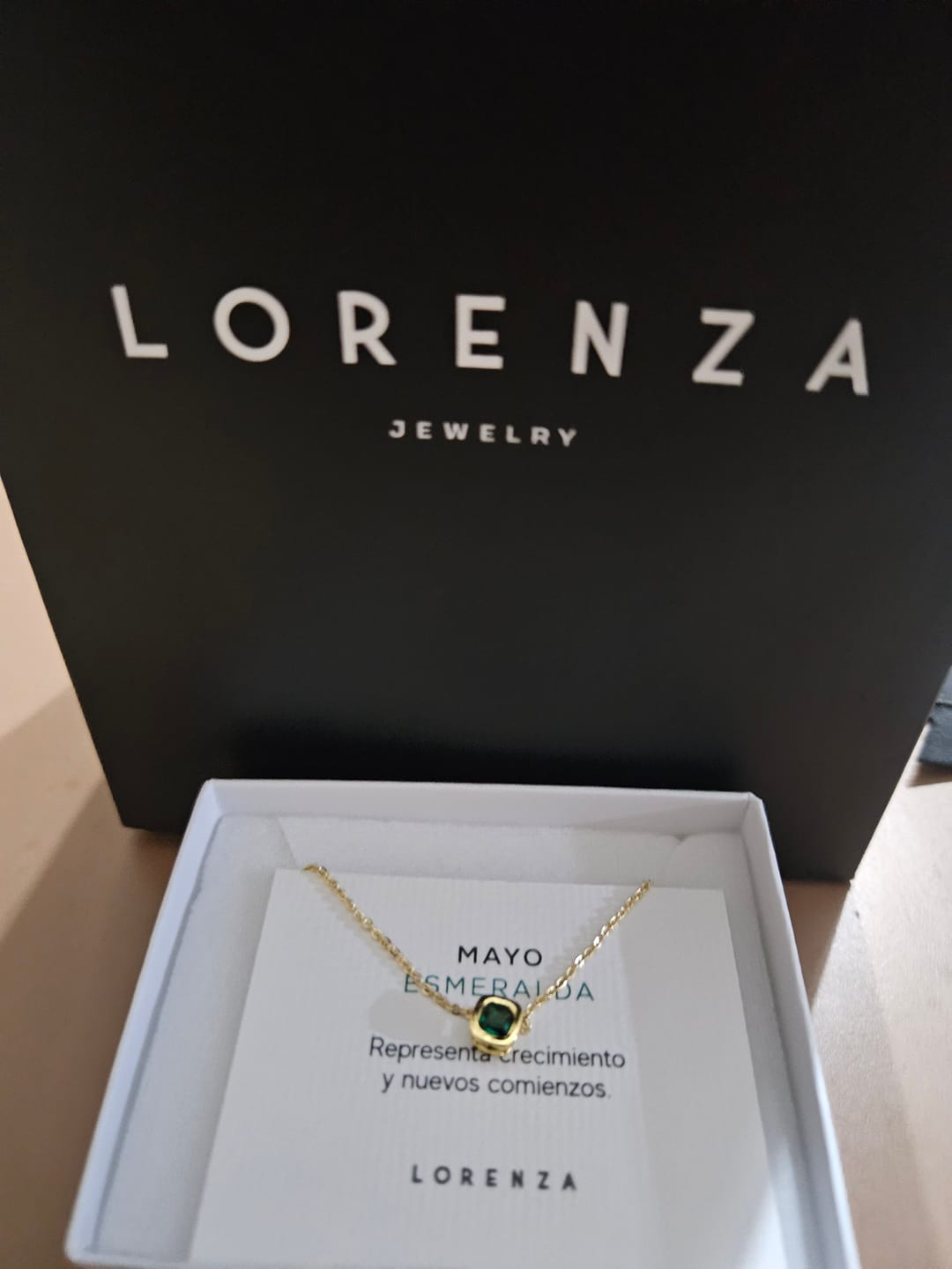 Customer photo review of Collar Birthstone Cuadrado Dorado