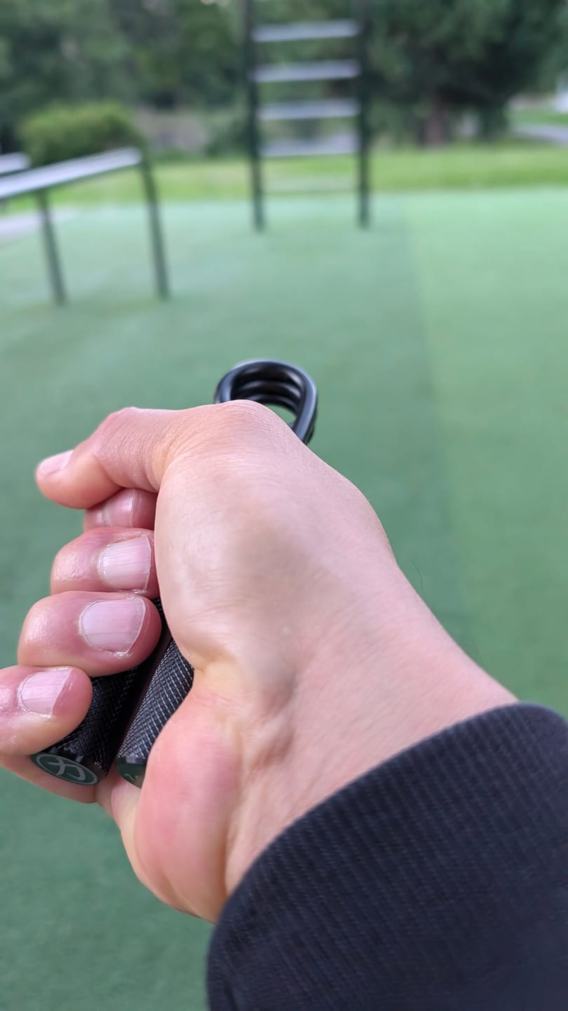 Customer photo review of Black Grippers 100-300lbs (45-136Kg)