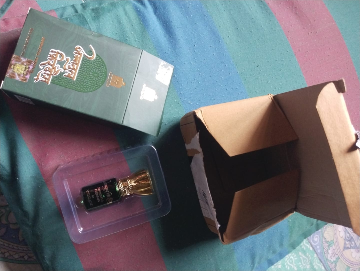 Customer photo review of Jannatul Firdaus Luxury Attar Perfume 5.5 ML