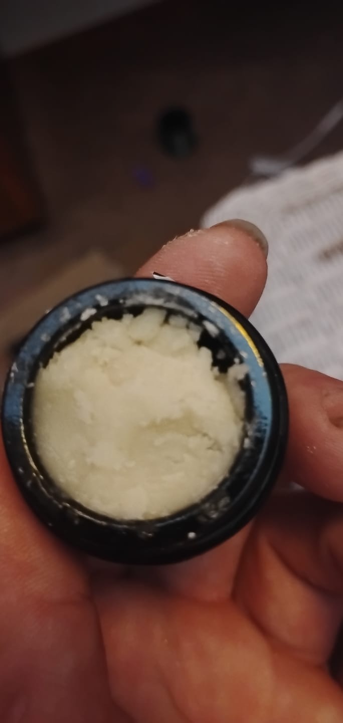 Customer photo review of Legendary Crumble White Widow 3.5G (BOGO)