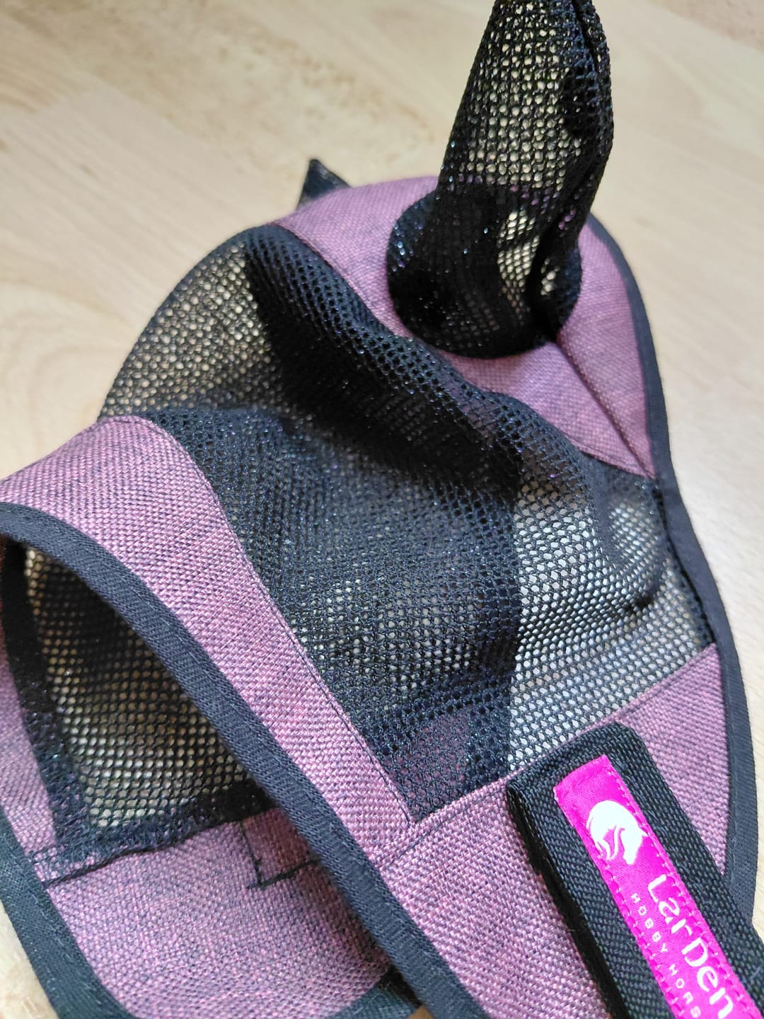 Customer photo review of Fly Mask De Luxe Pink