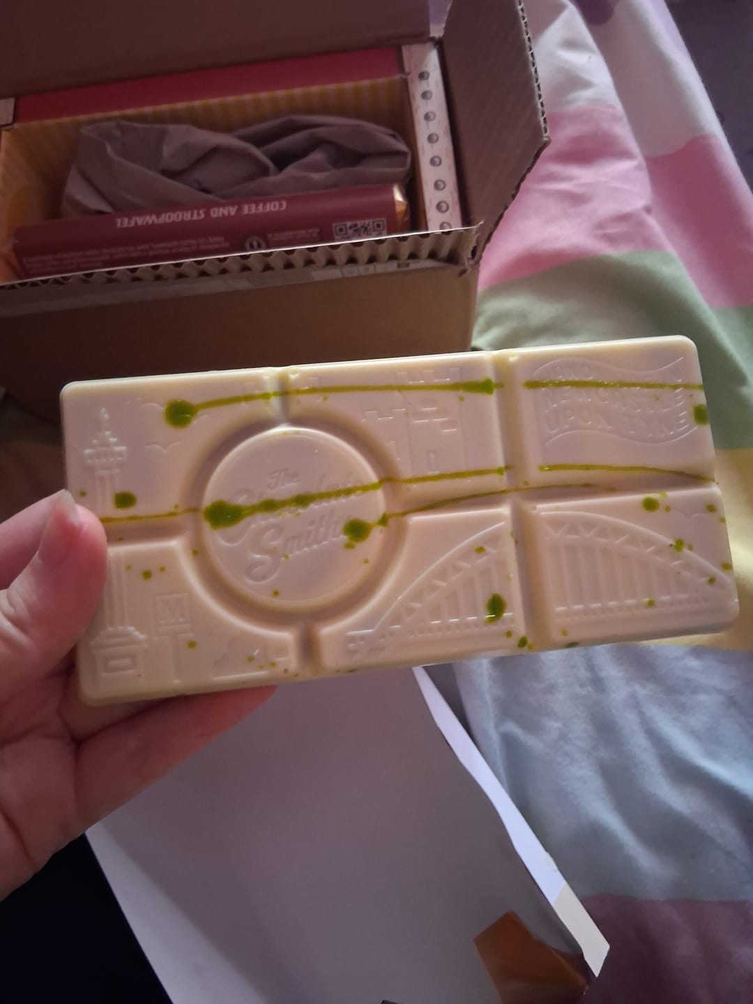 Customer photo review of Pistachio Cannoli Inspired Bizarre chocolate bar 145g