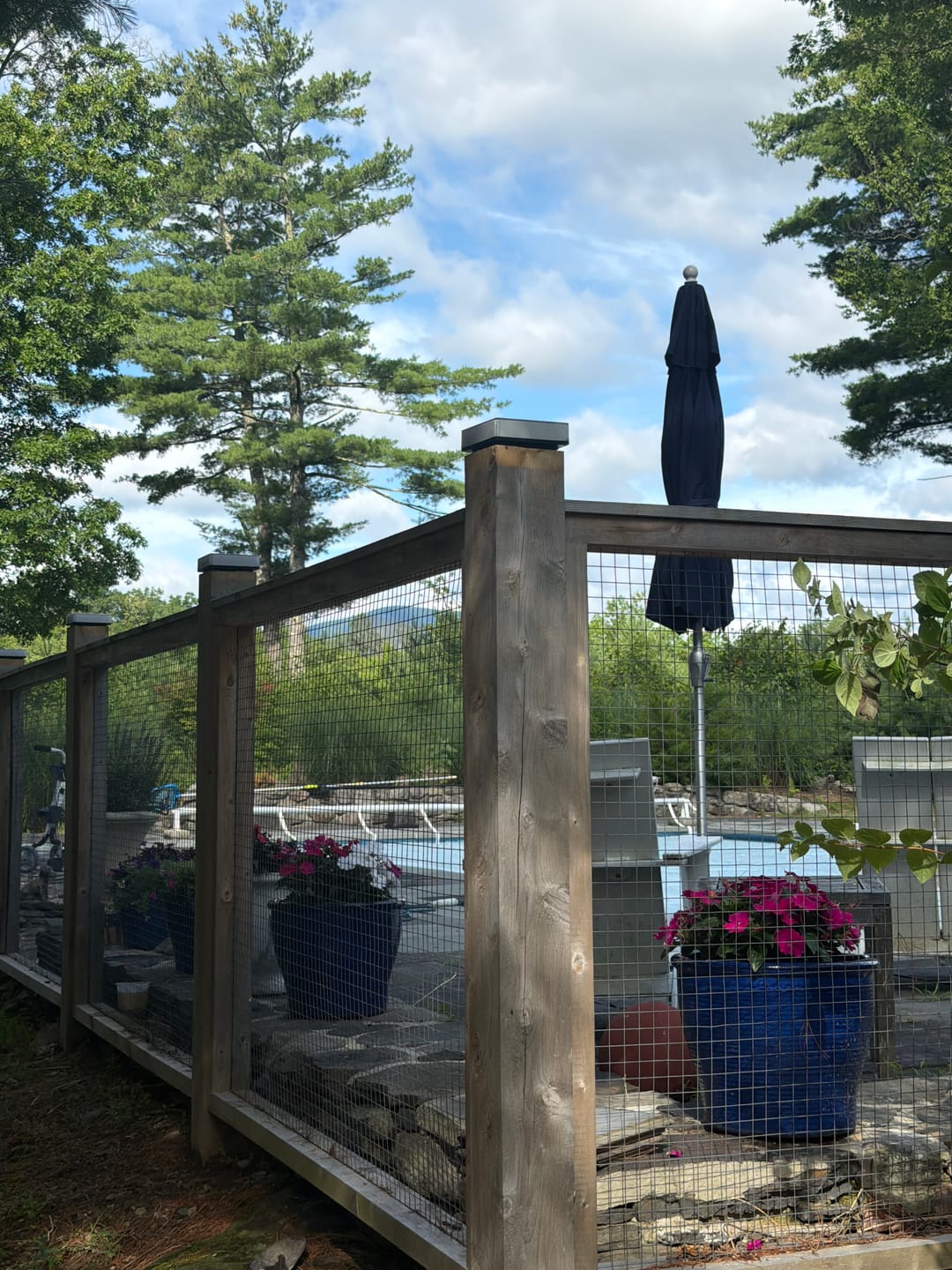 Customer photo review of TSUN 5x5 inch Solar Post Lights Three-Color Switch