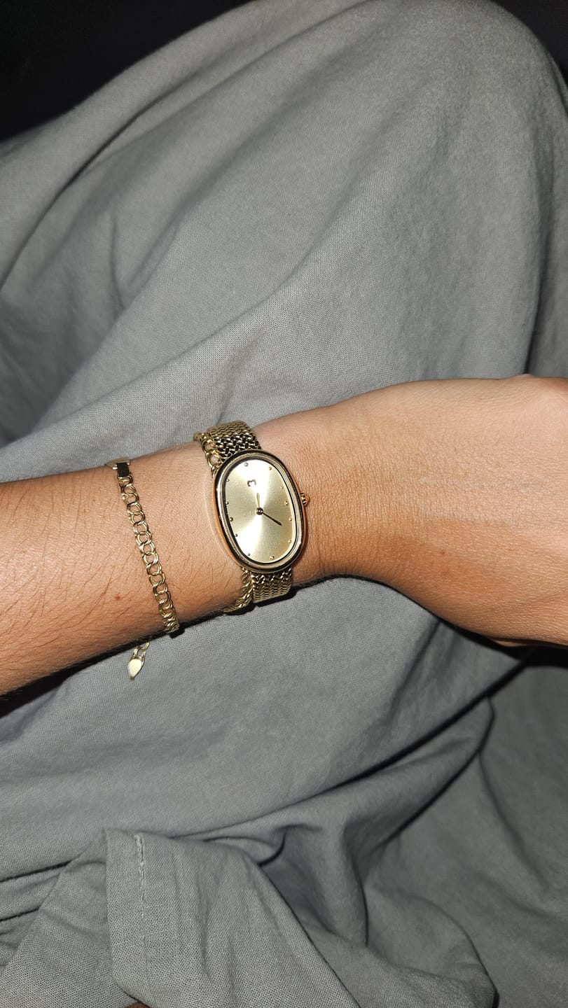Customer photo review of Reloj Vintage Royale ~ Gold