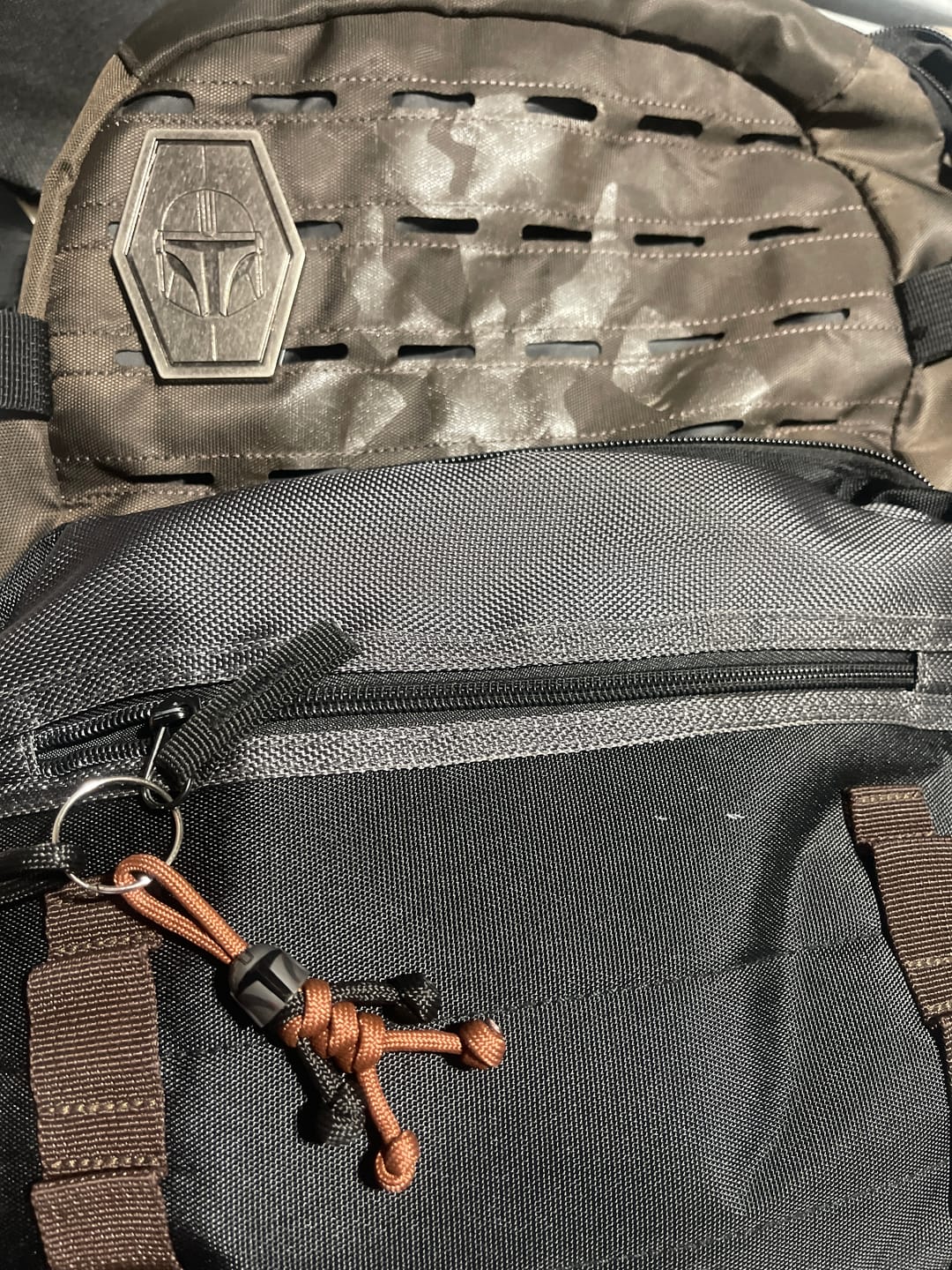 Customer photo review of Mandalorian Paracord Buddy Keychain