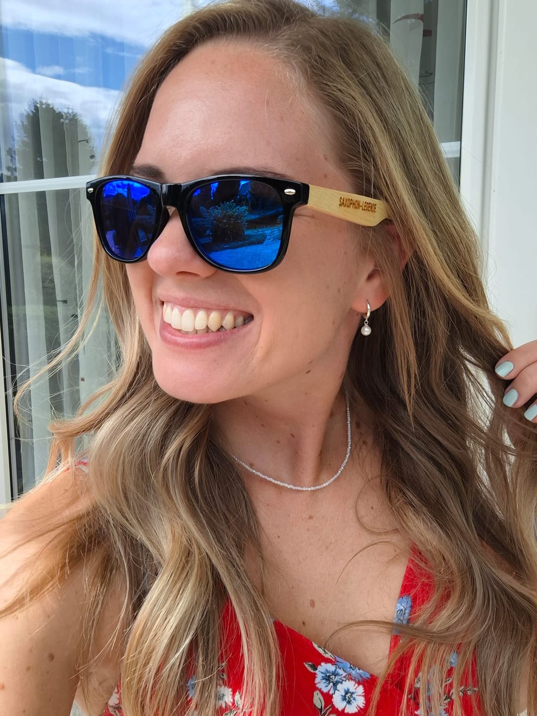 Customer photo review of Sonnenbrille "Saxophon Legende" mit Bambus-Bügeln