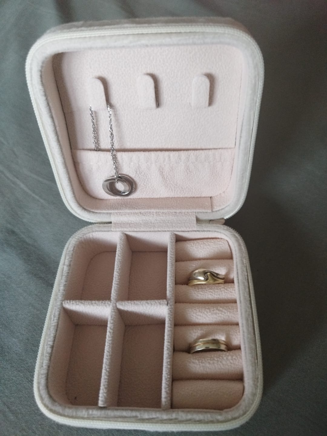 Customer photo review of JOYERO GRATIS