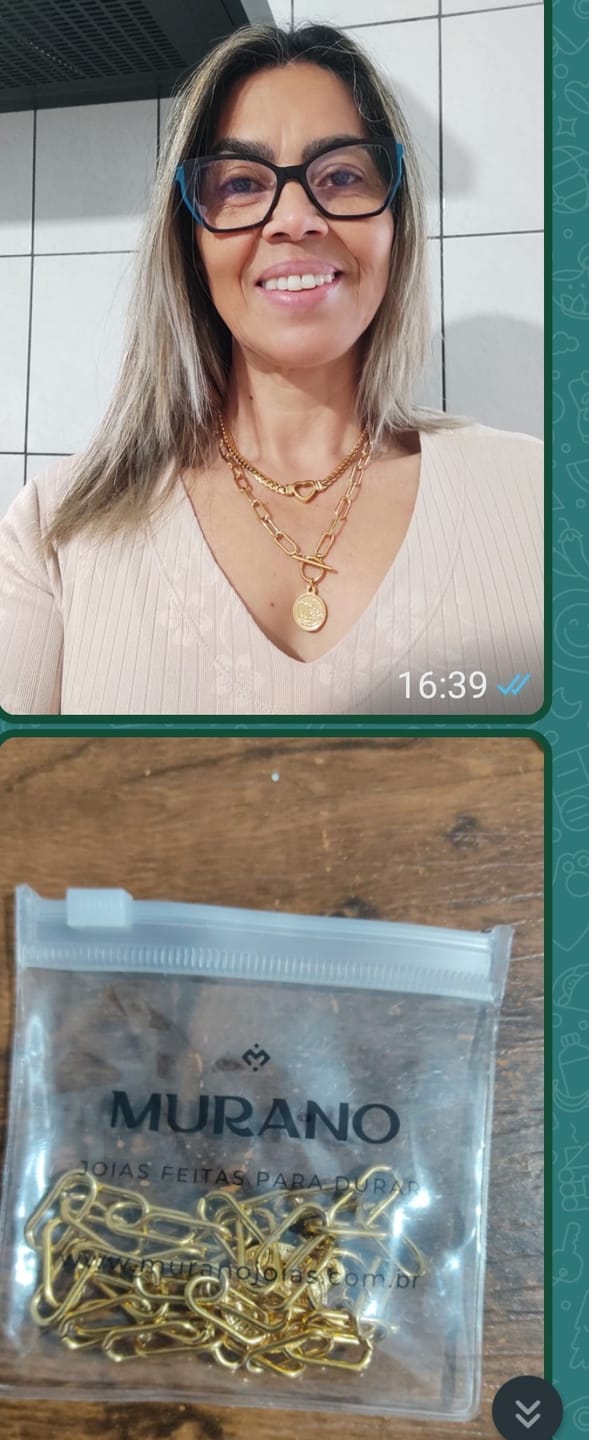 Customer photo review of Colar London Cents Banhado em Ouro 18K