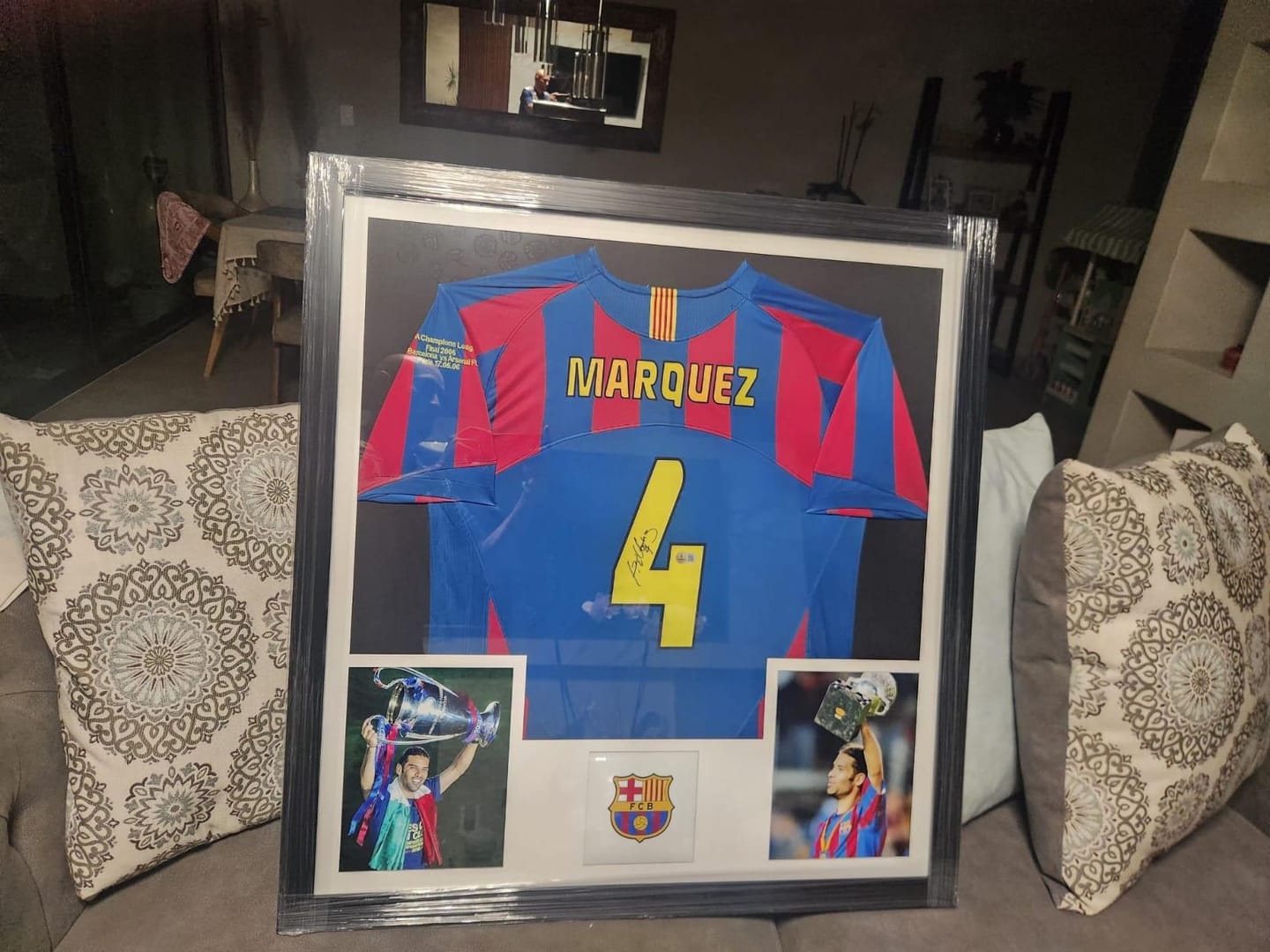 Customer photo review of Rafa Márquez - Jersey Firmado Barcelona