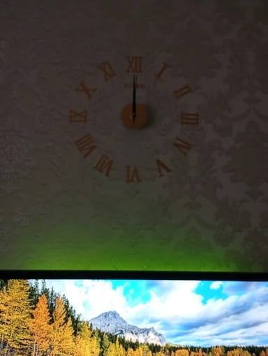 Customer photo review of 3D Acrylic Mirror Wall Clock