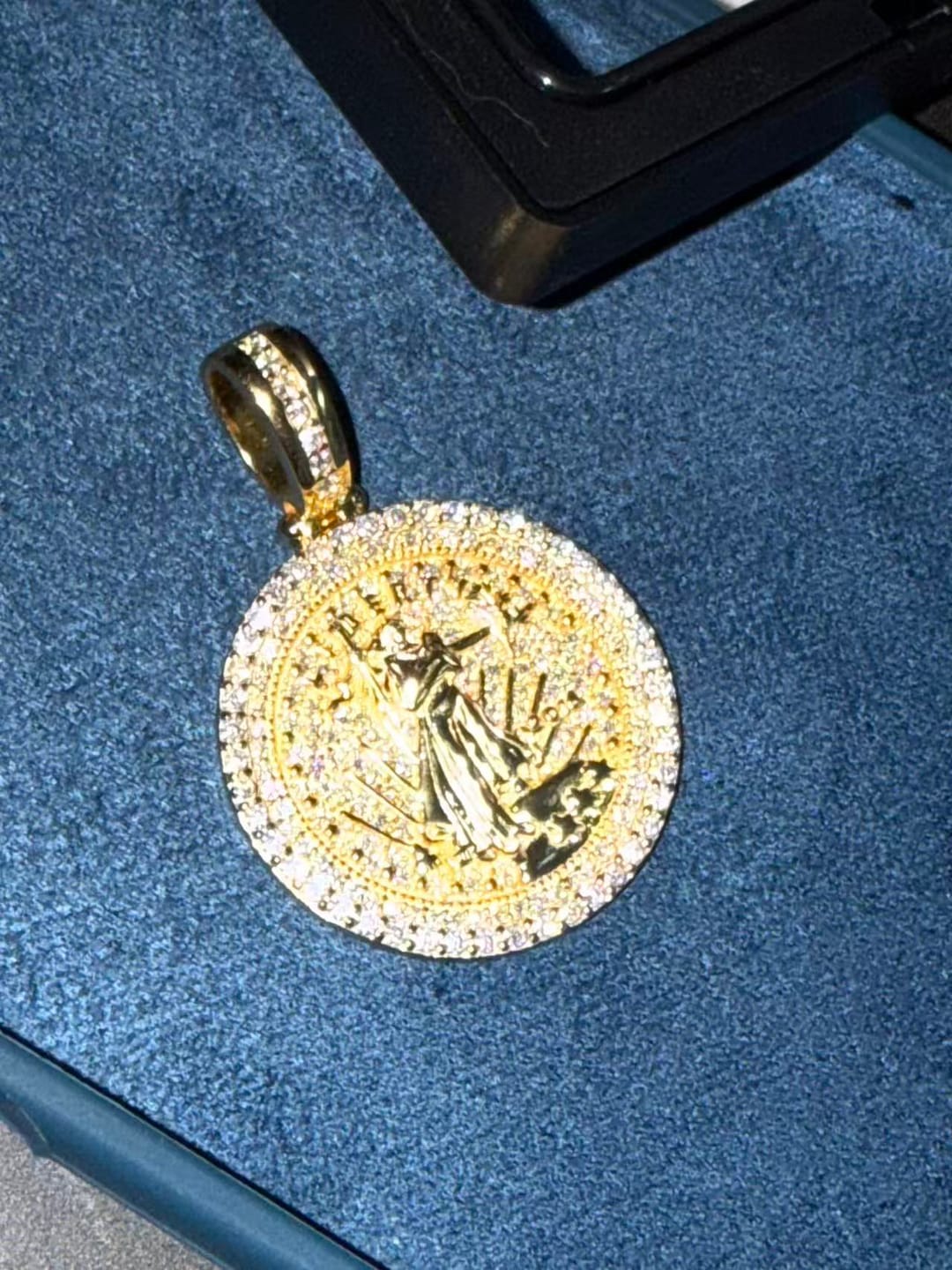 Customer photo review of GL Catholic Virgin Mary Silver Moissanite Pendant