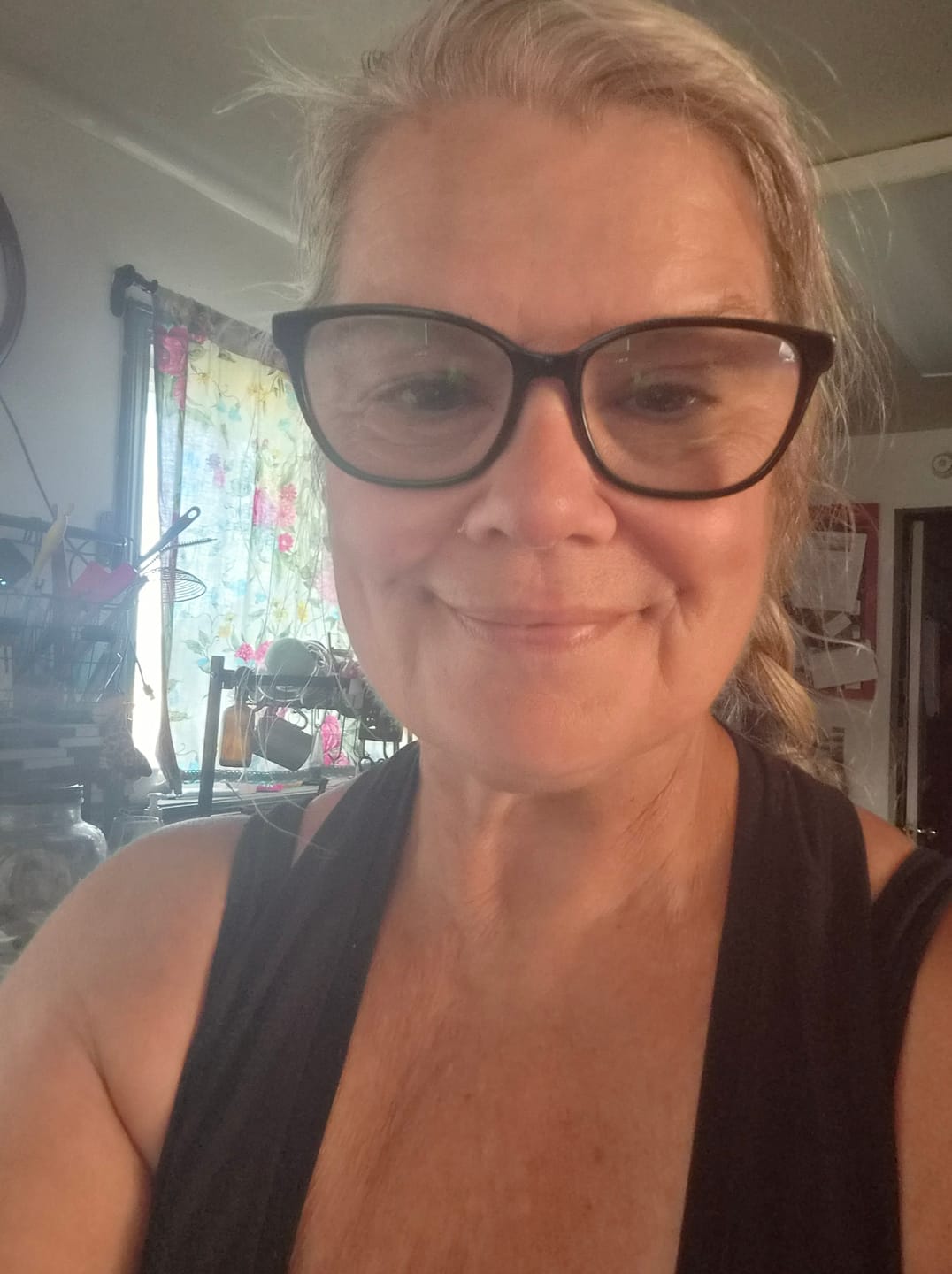 Customer photo review of Neck & Face Firming Kit with Cold Plasma Sub-D+