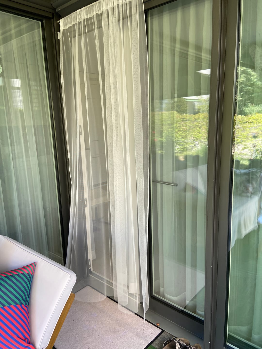 Customer photo review of Moskitonetz für Terrasse – Outdoor Screen Mesh mit Stangentasche, Weiß oder Schwarz