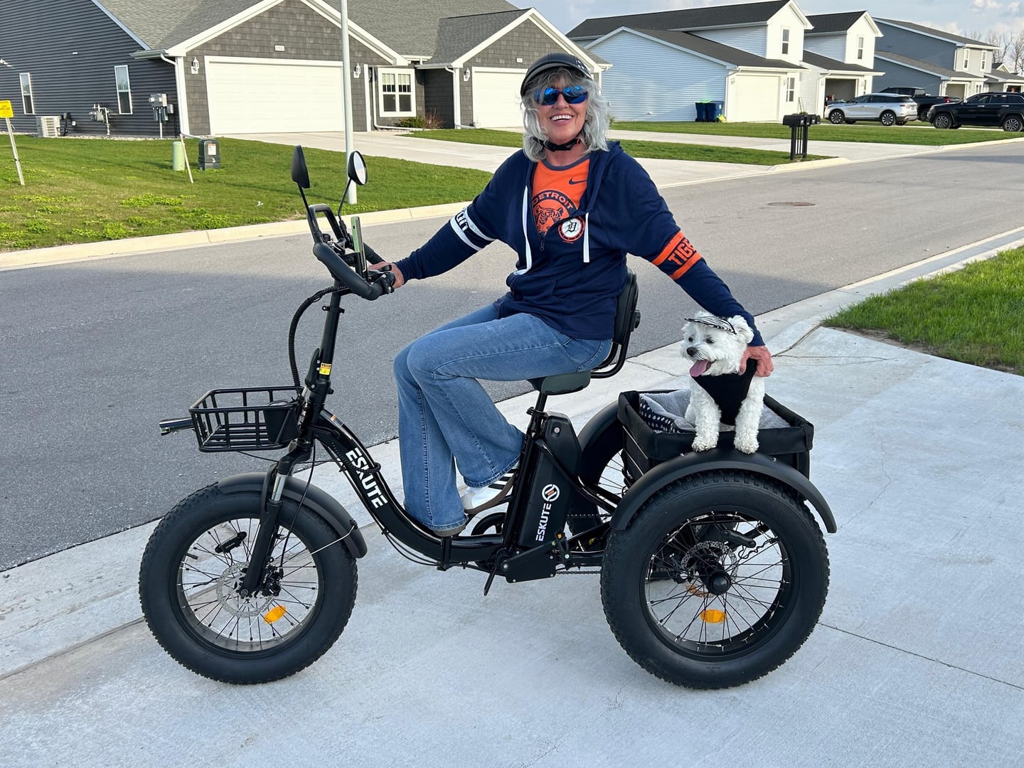 Customer photo review of Eskute® T300Pro Folding Electric Trike