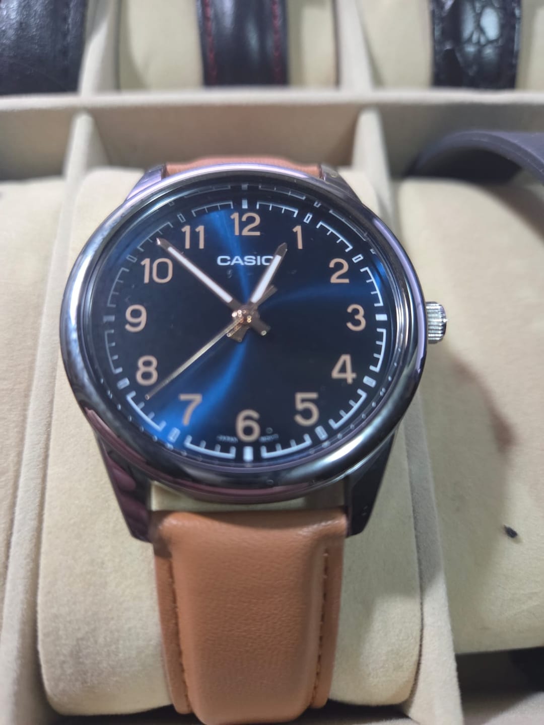 Customer photo review of Reloj Casio Análogo MTP-V005L-2B4UDF Correa de Cuero