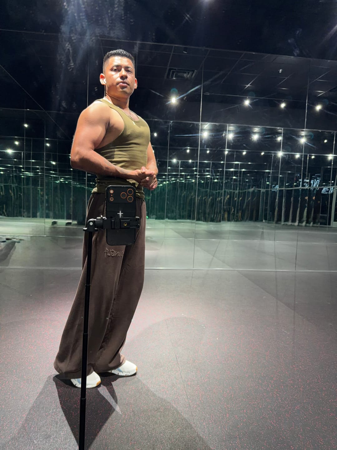 Customer photo review of 2041 - The Midnight Collection - Joggers