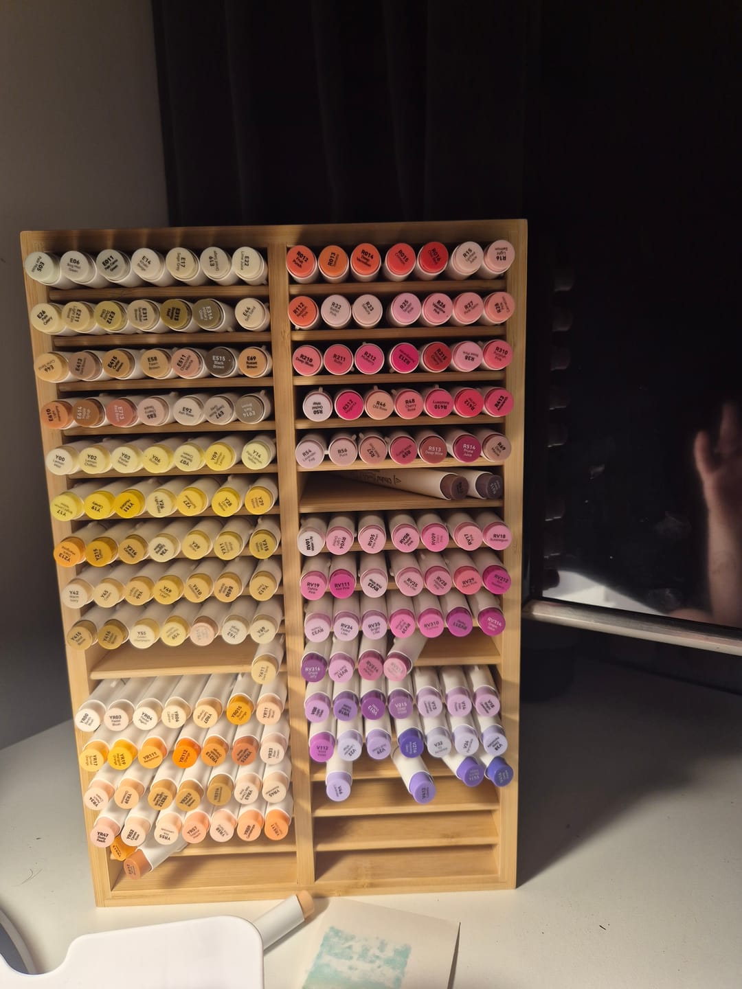 Customer photo review of Ohuhu Bamboo Marker Organizer