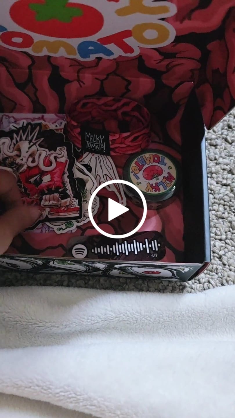 Customer video review of Creepy Mystery Gift Box