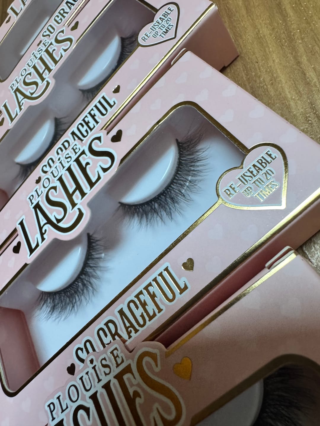Customer photo review of So Graceful Angel Lashes