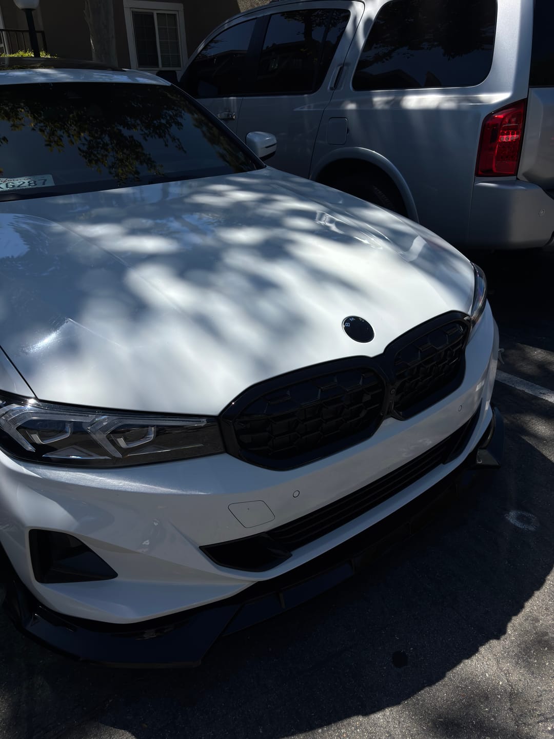 Customer photo review of BMW BLACK EMBLEM BADGE V2