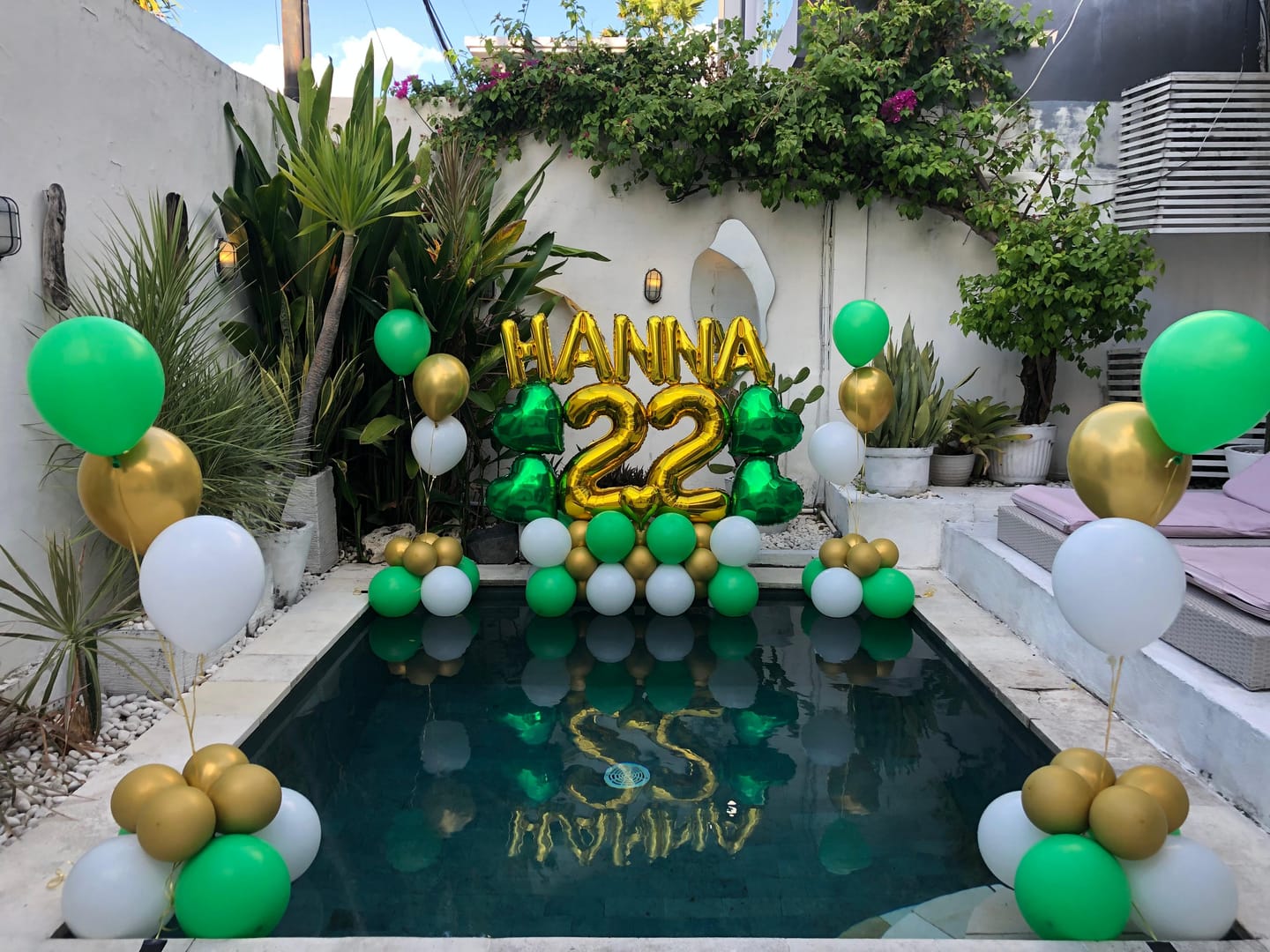 Customer photo review of 🎈 Pool Balloon Decoration Setup