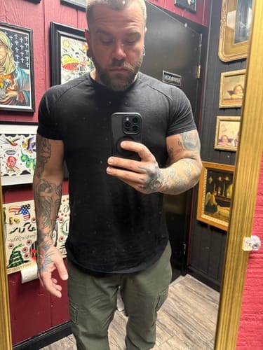 Customer photo review of AVERON™ FITFLEX TEE