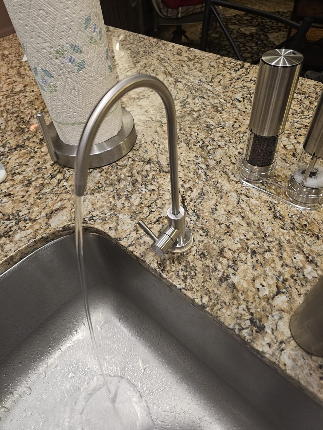 Customer photo review of Ultra Filtration Under Sink Water Filter System GlacierFresh U06 | 3 Stage Water Filter System