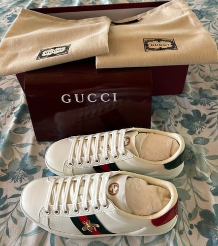 Customer photo review of gg ace sneaker white calfskin with bee