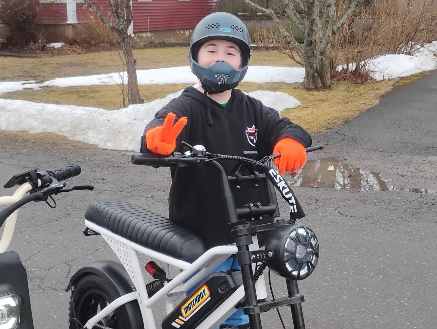 Customer photo review of Eskute® V100 16*4.0" Electric Bike for Kids&Teens