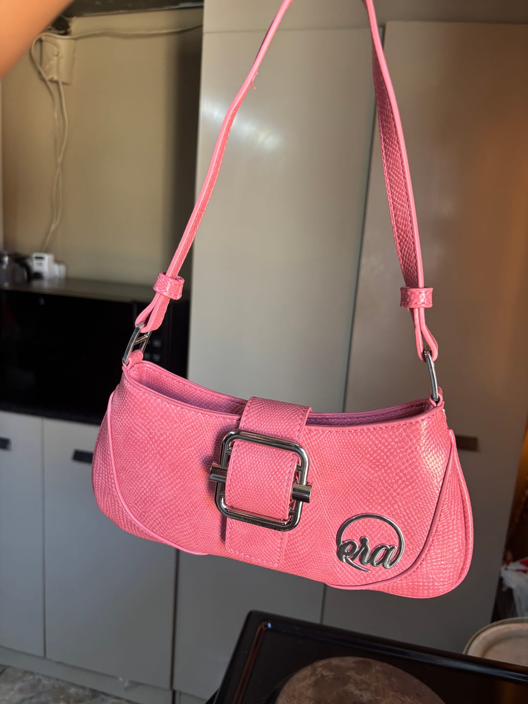 Customer photo review of Pink Lily Shoulder Bag