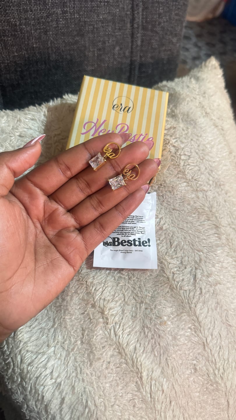 Customer photo review of Gold Era Square Drop Earrings
