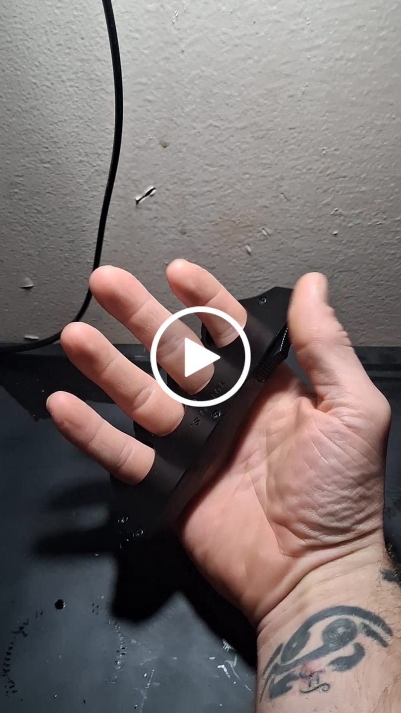 Customer video review of VT 1918 Trench Knuckle OTF Knife