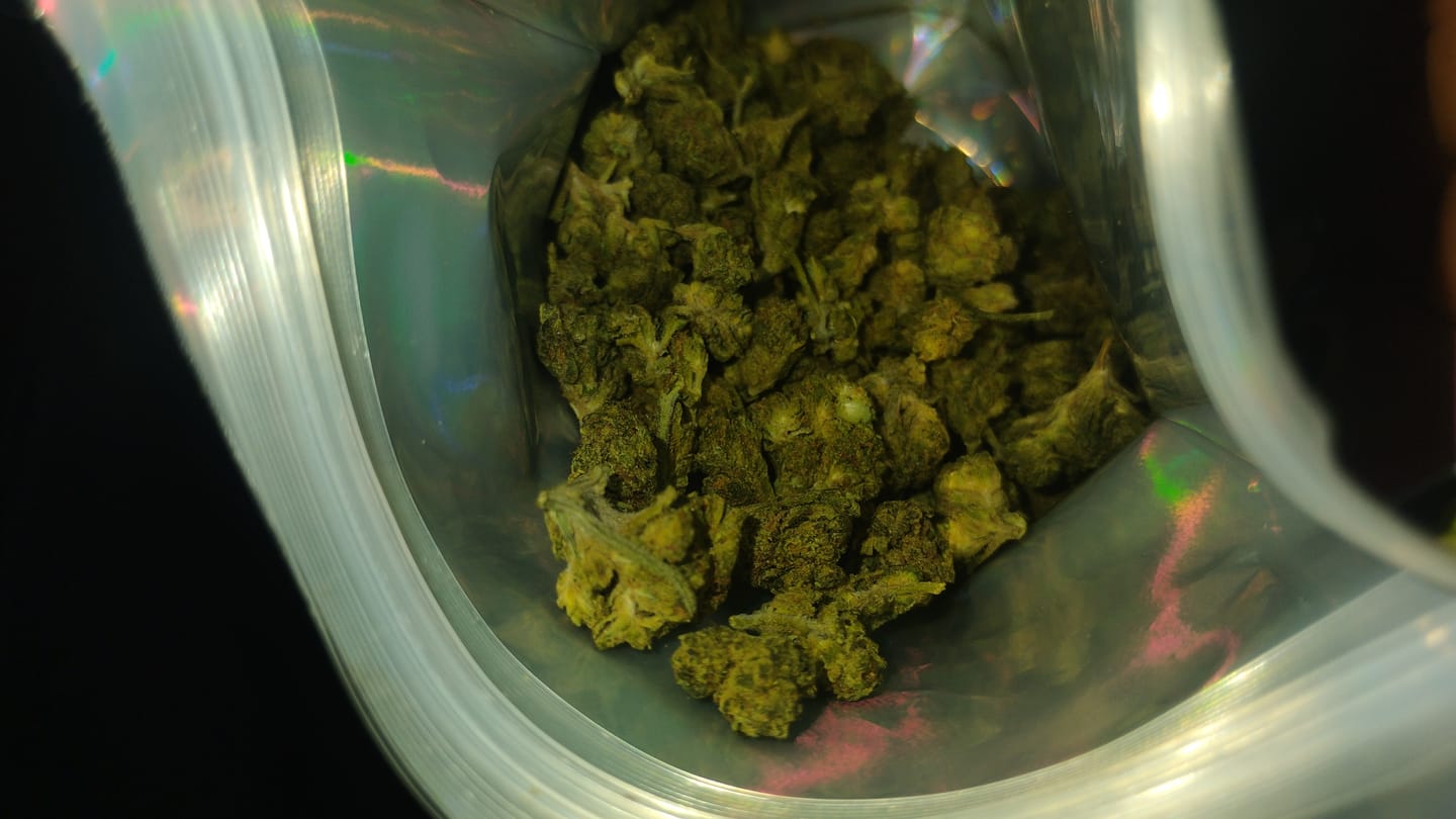 Customer photo review of Blackberry Kush - 28 Grams Littles - Indica
